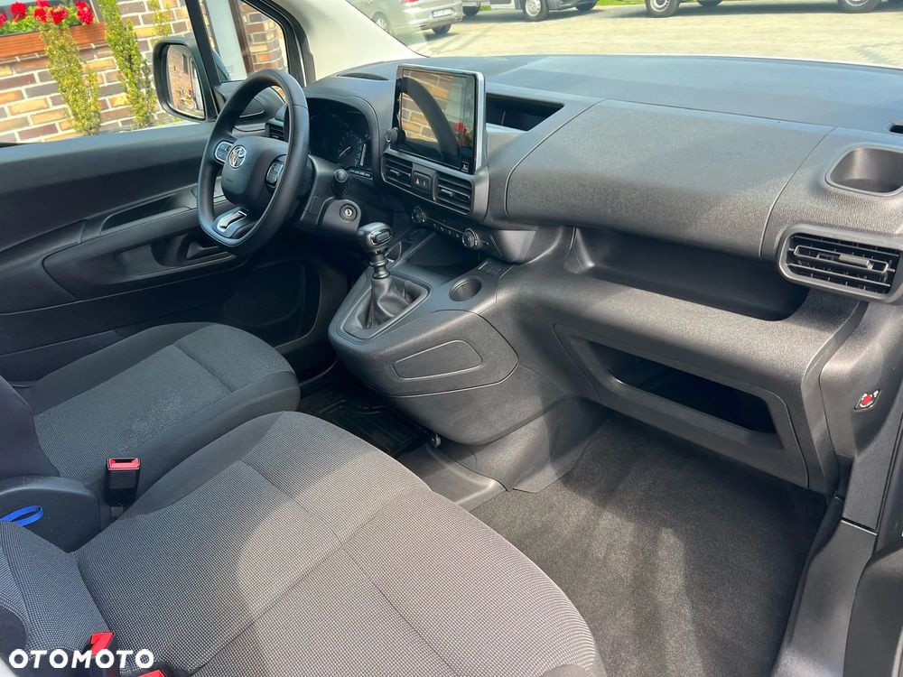 Toyota Proace City - 15