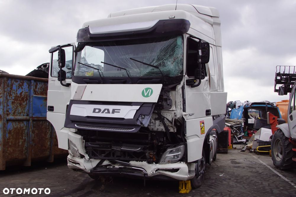 Auto na części - DAF XF 480 FT 12.9 483 KM MX-13 12TX2210 TD 2021R Silnik Skrzynia Drzwi Kabina Siodło Lusterko Klamka Szyba Lampa Deska Kokpit Sterownik Moduł Czujnik Panel Kierownica - 1