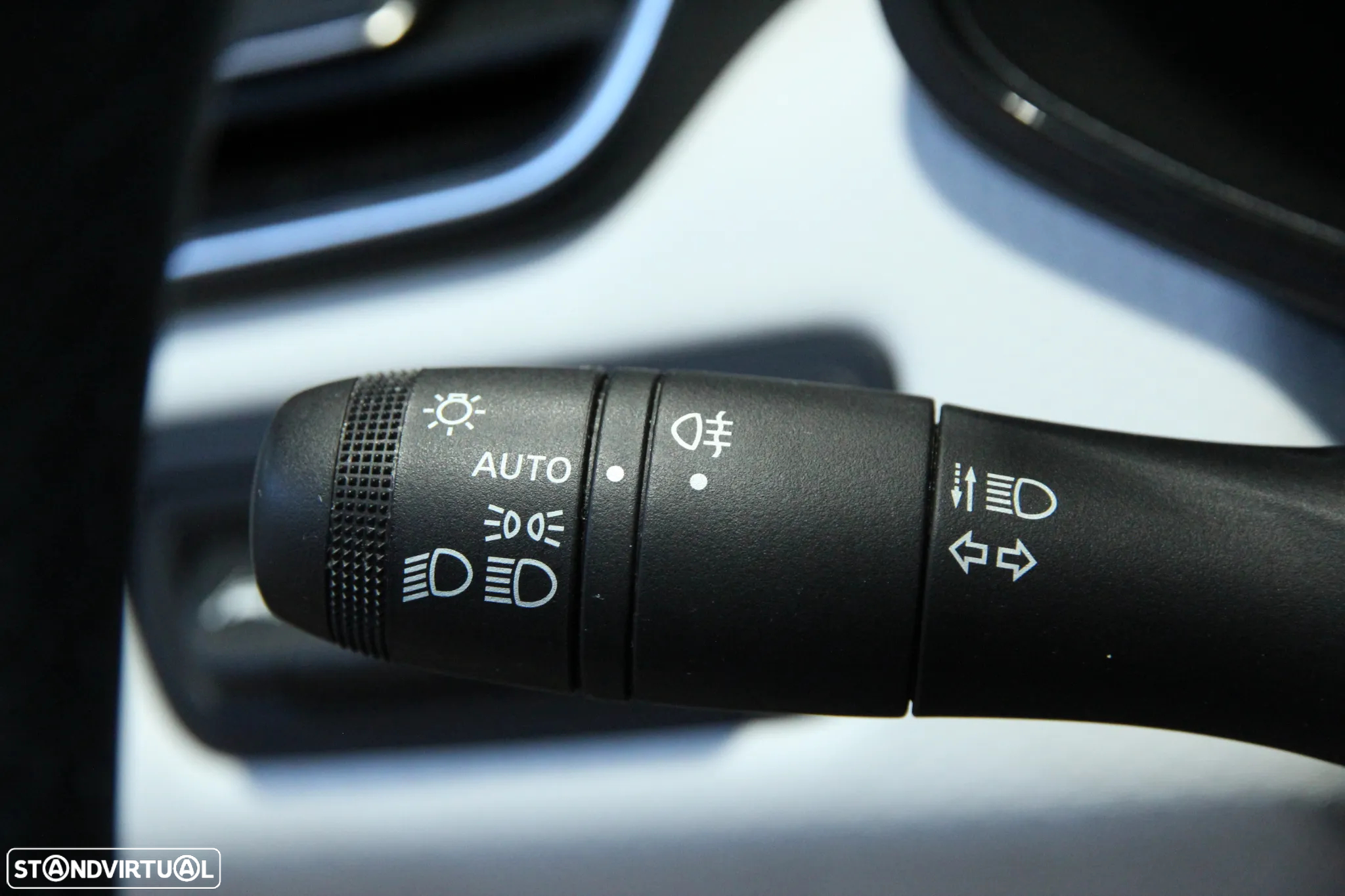 Renault Clio 1.6 E-Tech Full Hybrid Engineered - 17