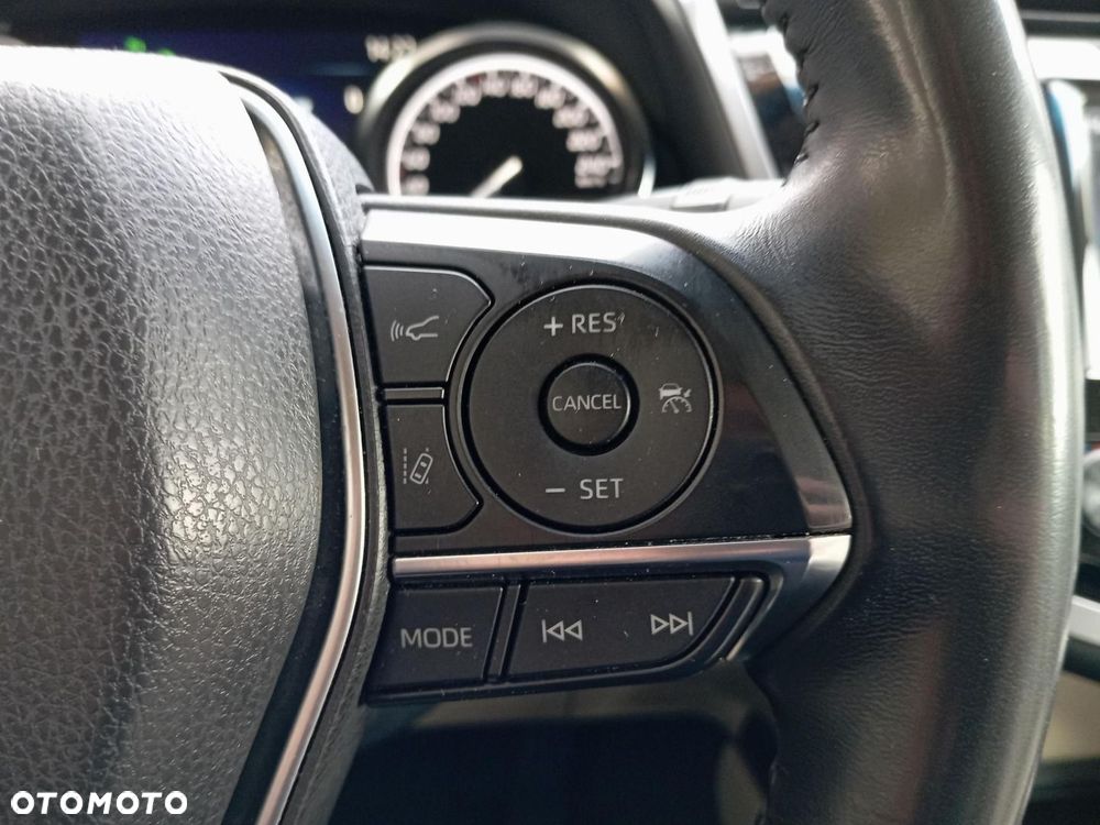 Toyota Camry 2.5 Hybrid Comfort CVT - 17