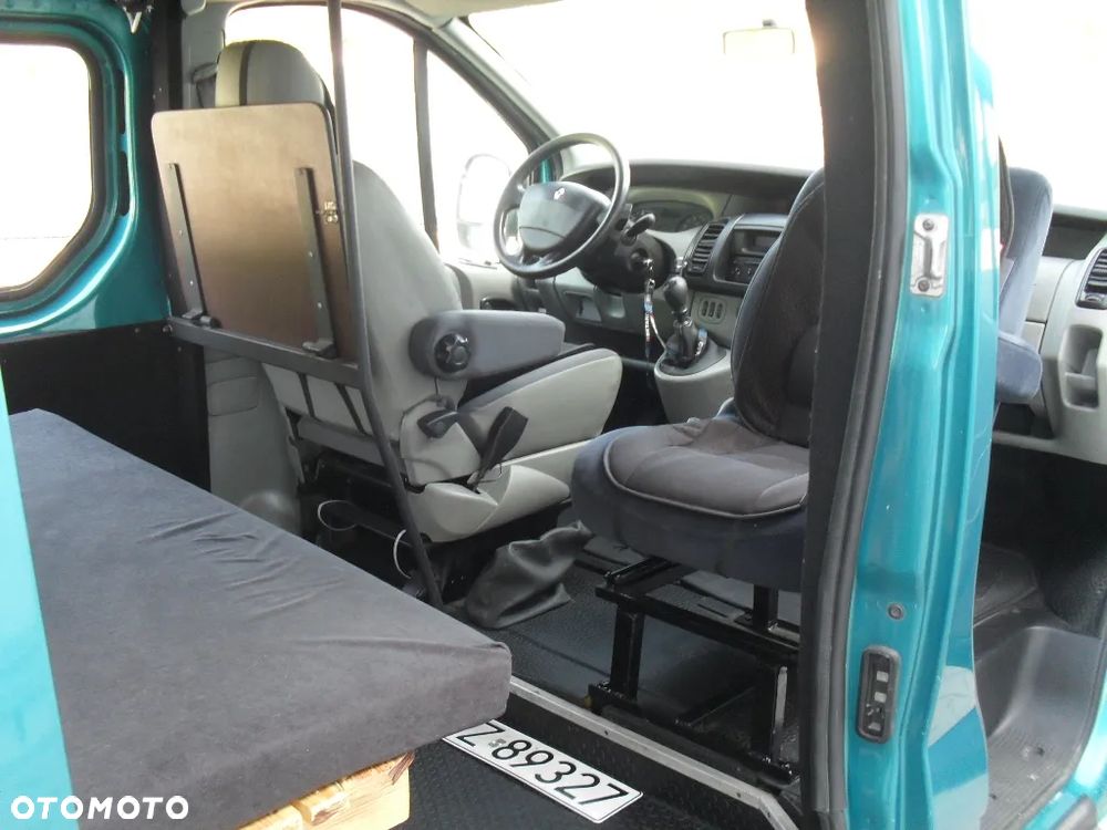 Renault Trafic - 15