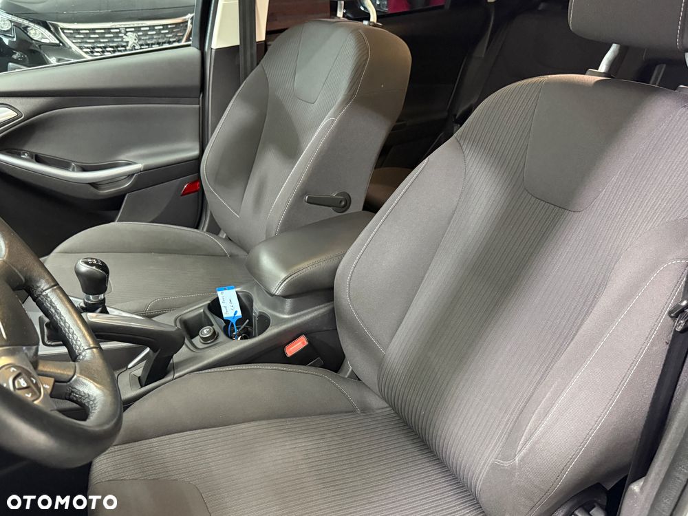 Ford Focus 1.6 TI-VCT Titanium - 19