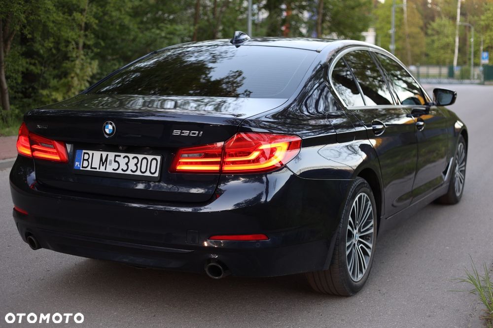 BMW Seria 5 530i xDrive Luxury Line sport - 2