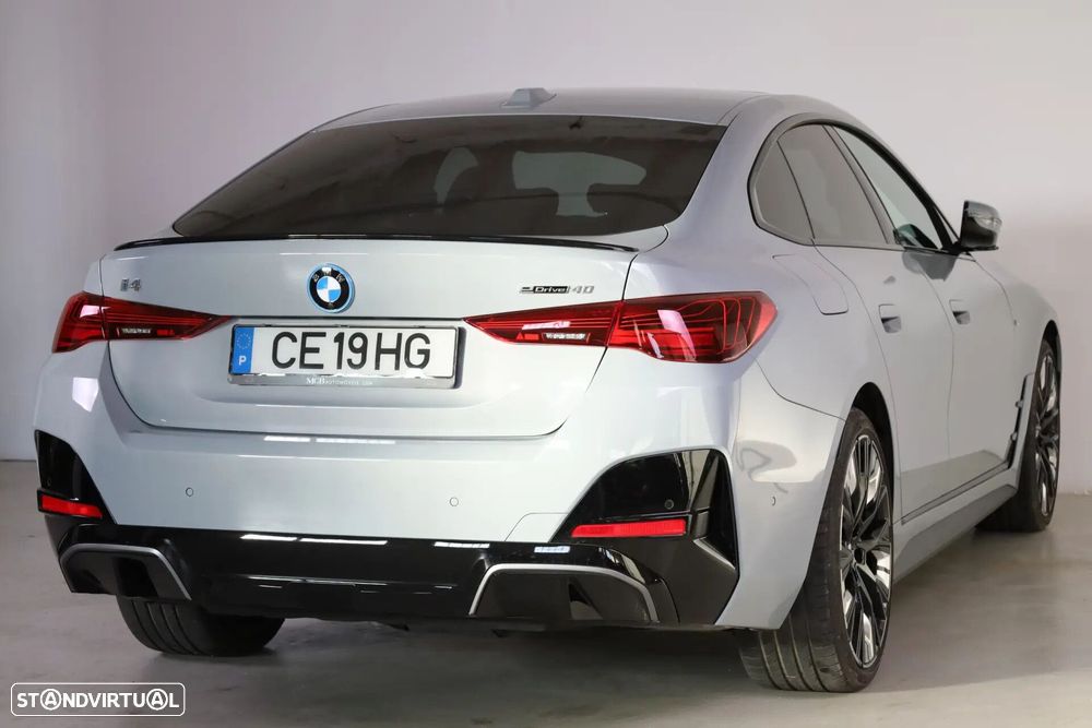 BMW i4 eDrive40 Edição Desportiva M - 22