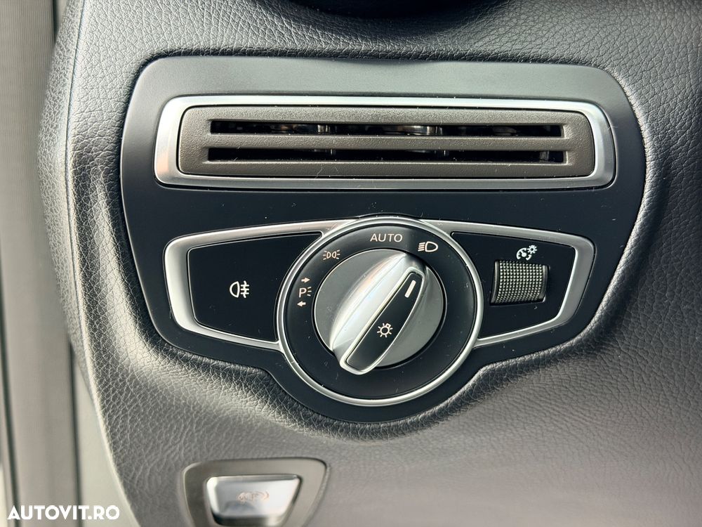 Mercedes-Benz GLC 250 4Matic 9G-TRONIC AMG Line - 11