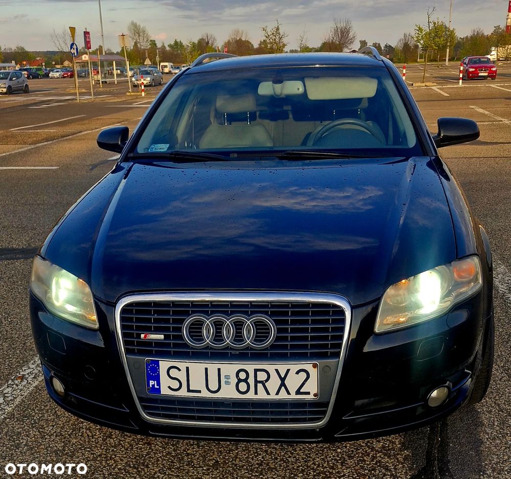 Audi A4 Avant 2.0 TDI - 1