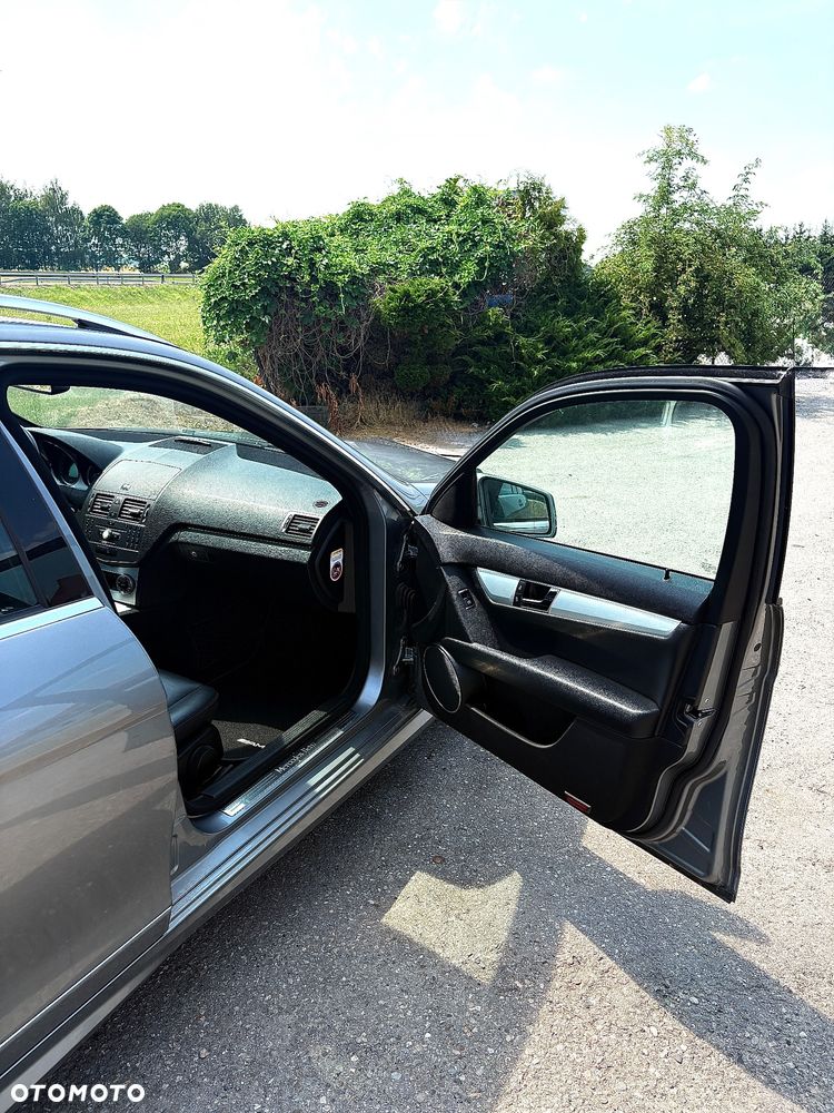 Mercedes-Benz Klasa C 350 CDI 4-Matic Avantgarde - 12