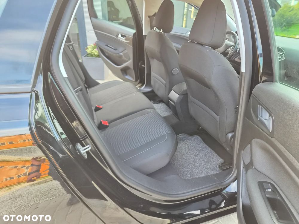 Peugeot 308 1.5 BlueHDi Allure S&S EAT8 - 17