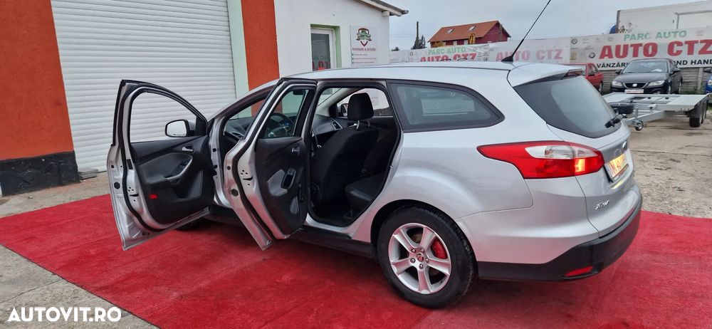 Ford Focus 1.6 TDCI DPF Trend - 8