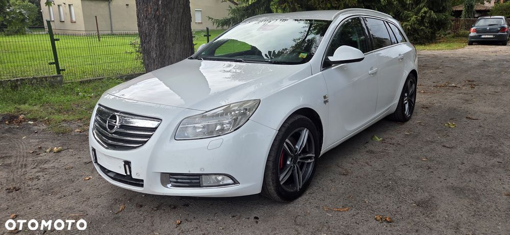 Opel Insignia - 1