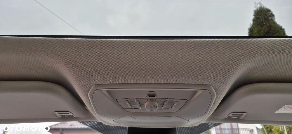 Ford Kuga 2.0 TDCi 2x4 Titanium - 15