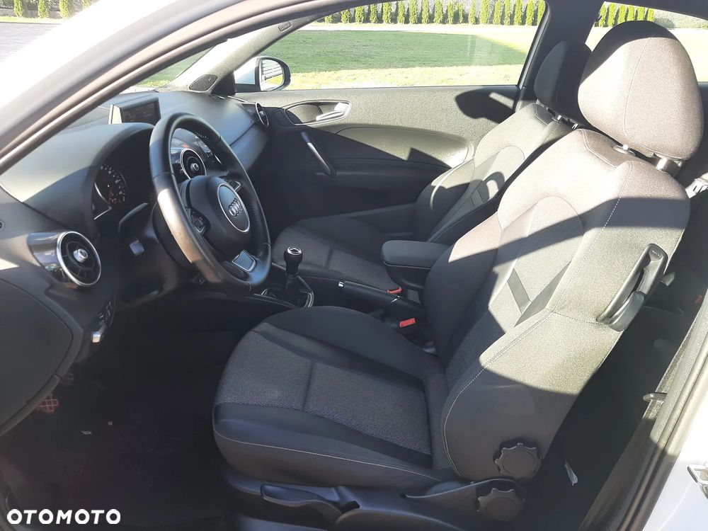 Audi A1 3-drzwiowe 1.2 TFSI S line edition m S line Sportpaket - 6