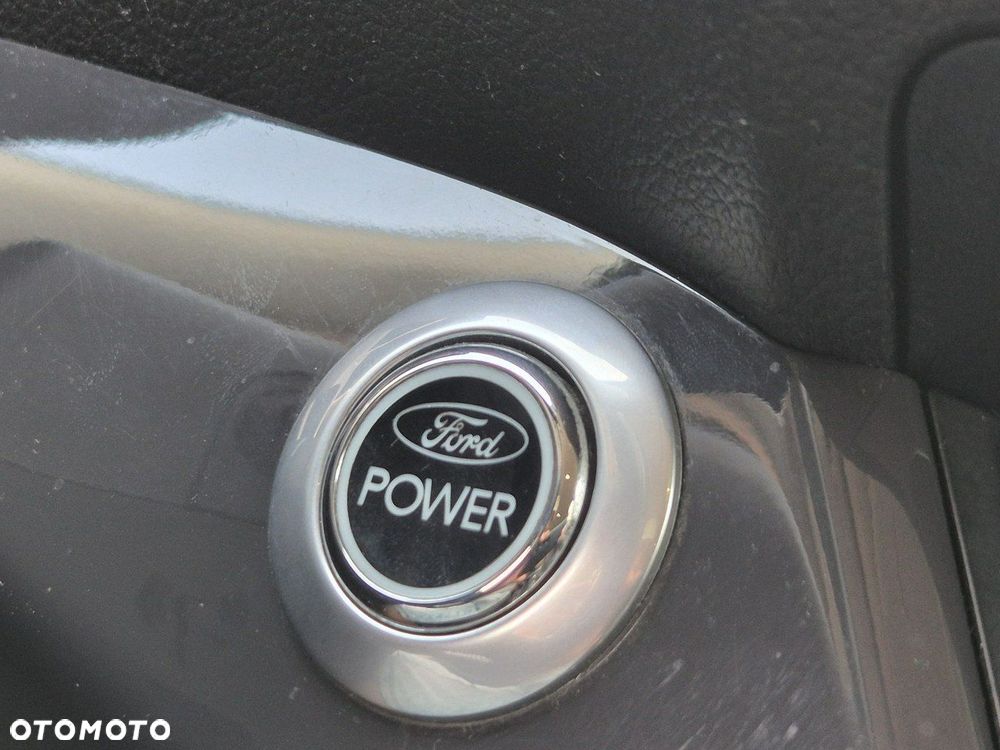 Ford Kuga - 16
