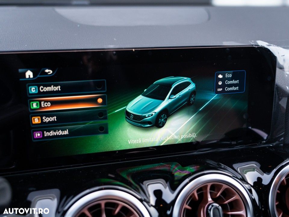 Mercedes-Benz EQA 250+ - 29