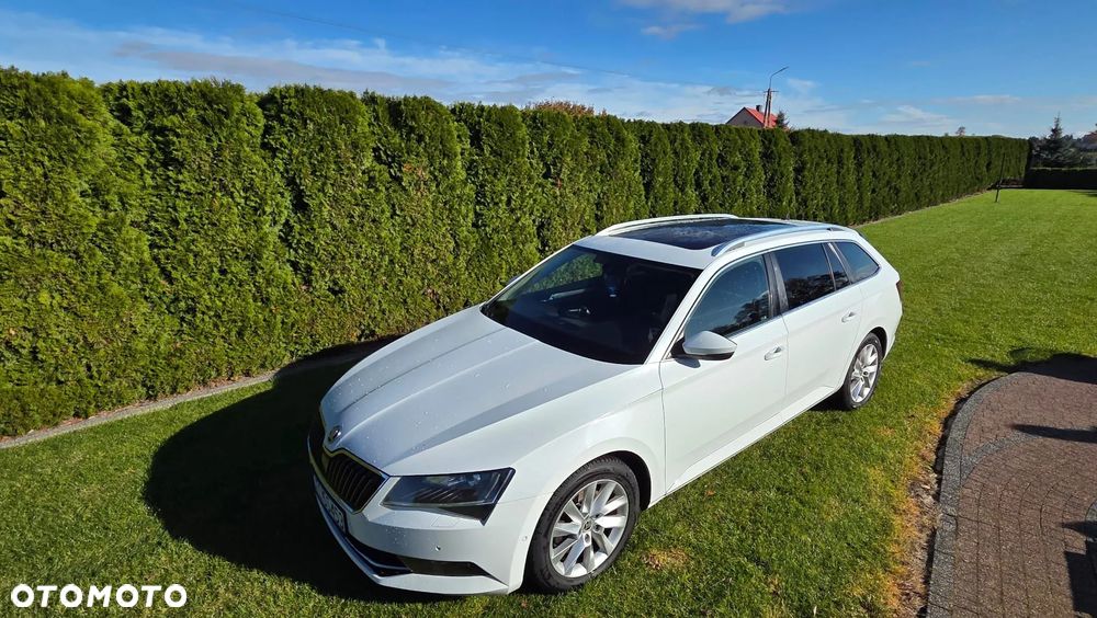 Skoda Superb Combi 1.6 TDI DSG Style - 1