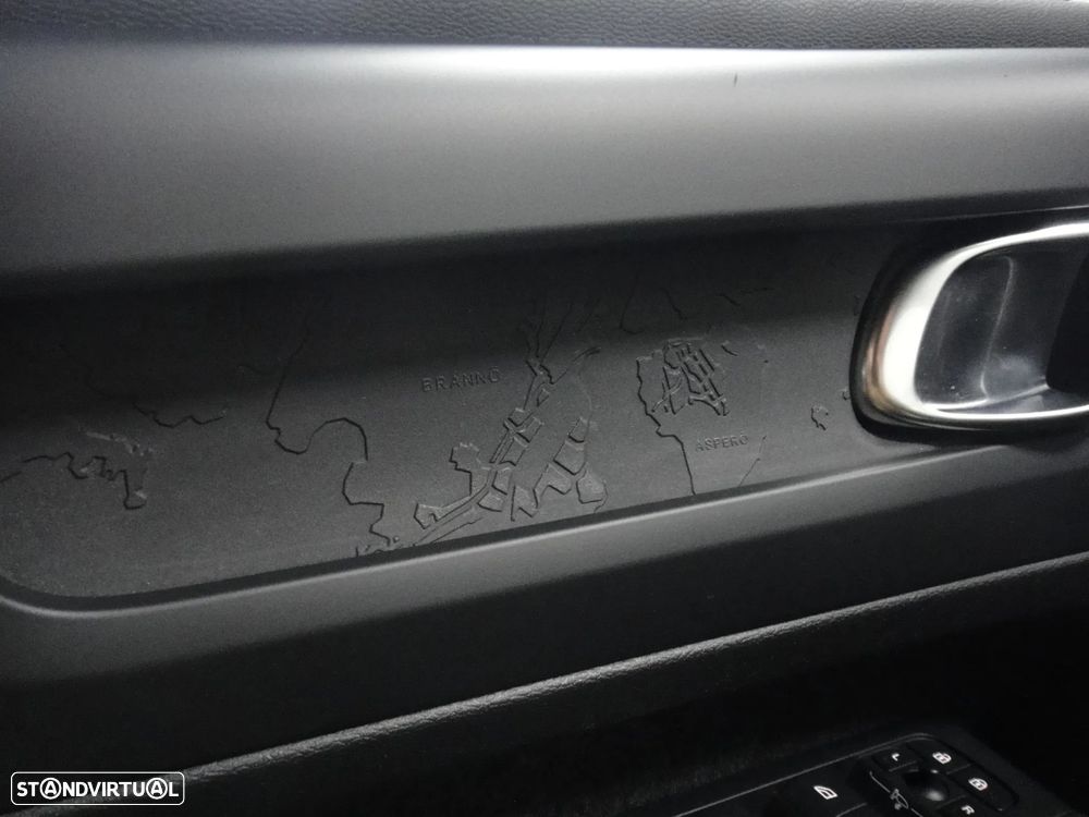 Volvo XC 40 Recharge Plus - 31