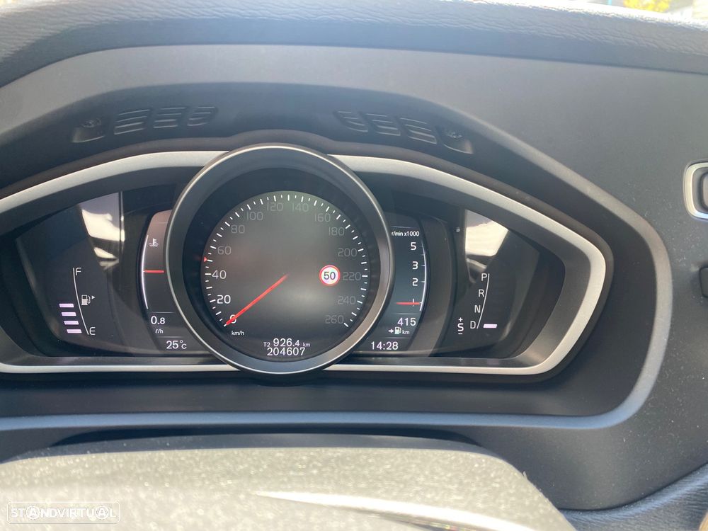 Volvo V40 2.0 D3 Kinetic Geartronic - 5