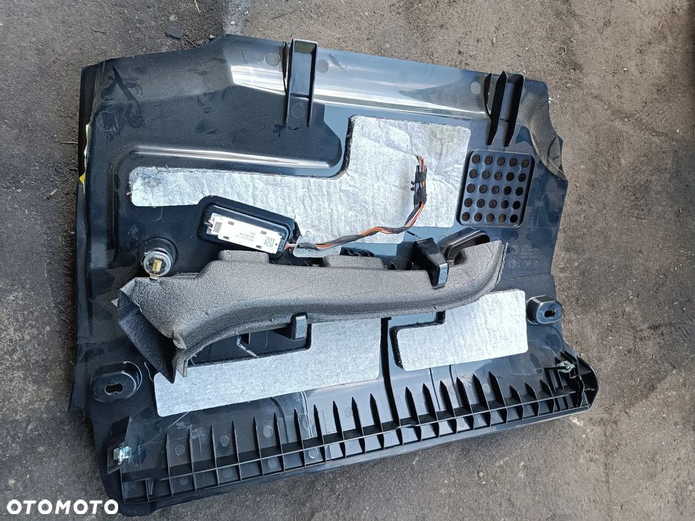 Dolna osłona deski rozdzielczej BMW 5 F10 F11 2013 9166701 - 2