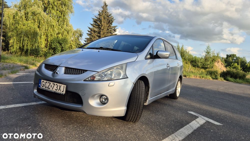 Mitsubishi Grandis - 1
