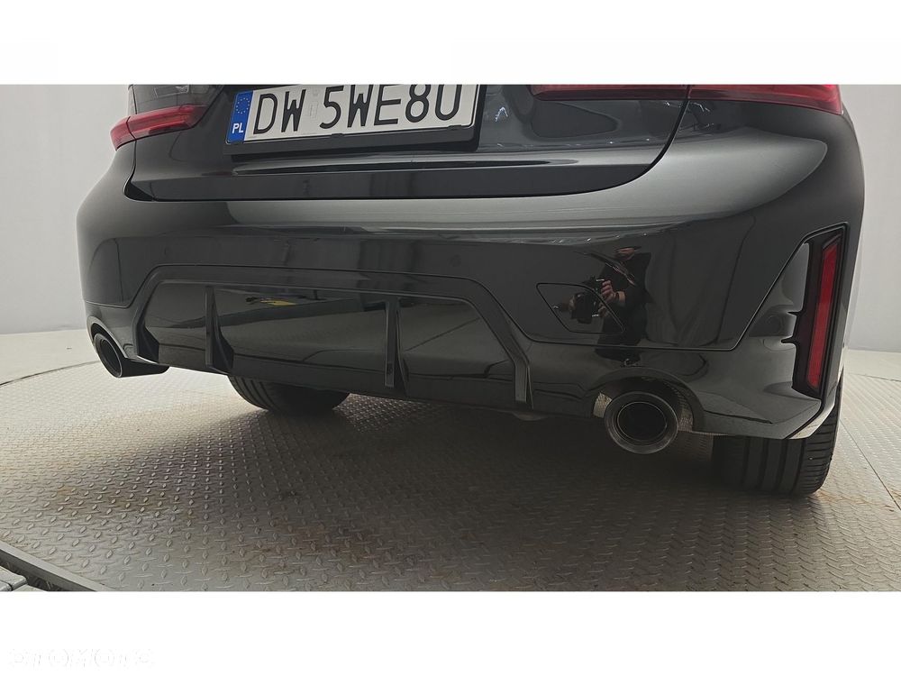 BMW Seria 3 320d xDrive mHEV M Sport - 32