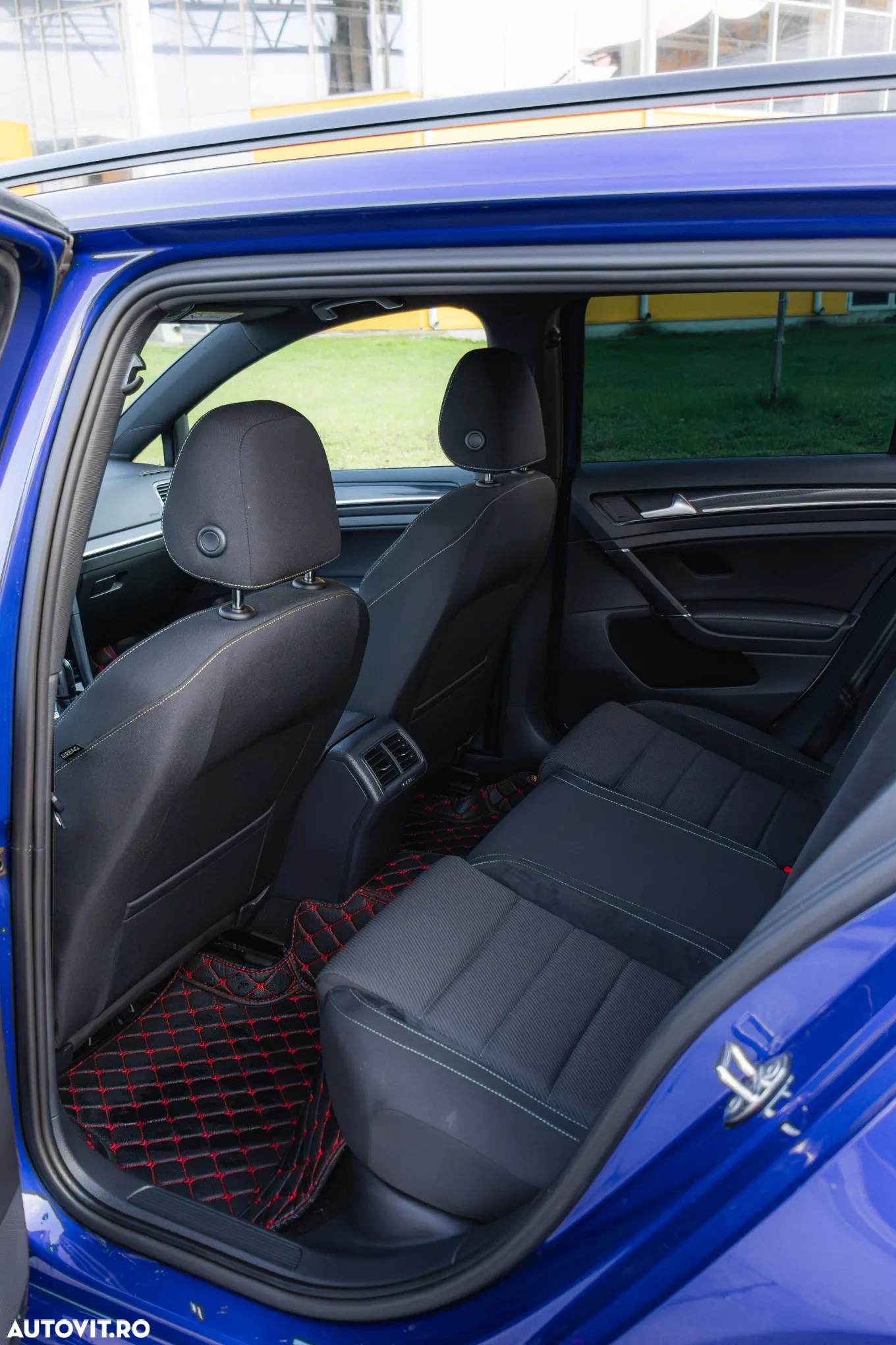Volkswagen Golf Variant R 2.0 TSI OPF 4Motion DSG - 16