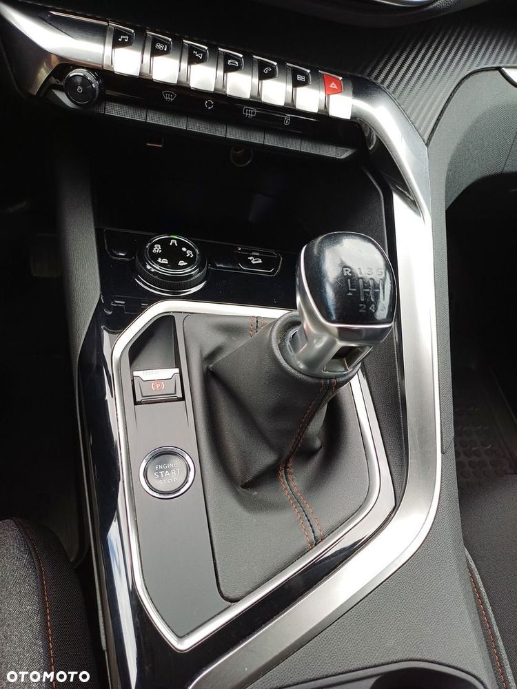 Peugeot 3008 - 14