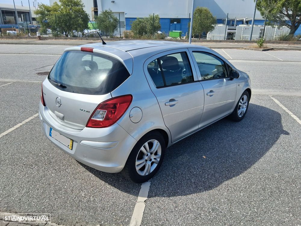 Opel Corsa 1.3 CDTI Enjoy EcoFLEX - 2