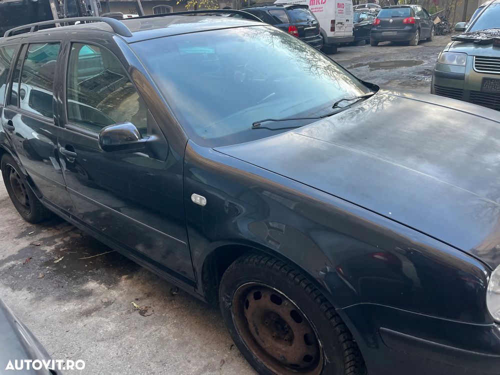 Dezmembrez VW Volkswagen Golf 4 break negru 2002 - 4
