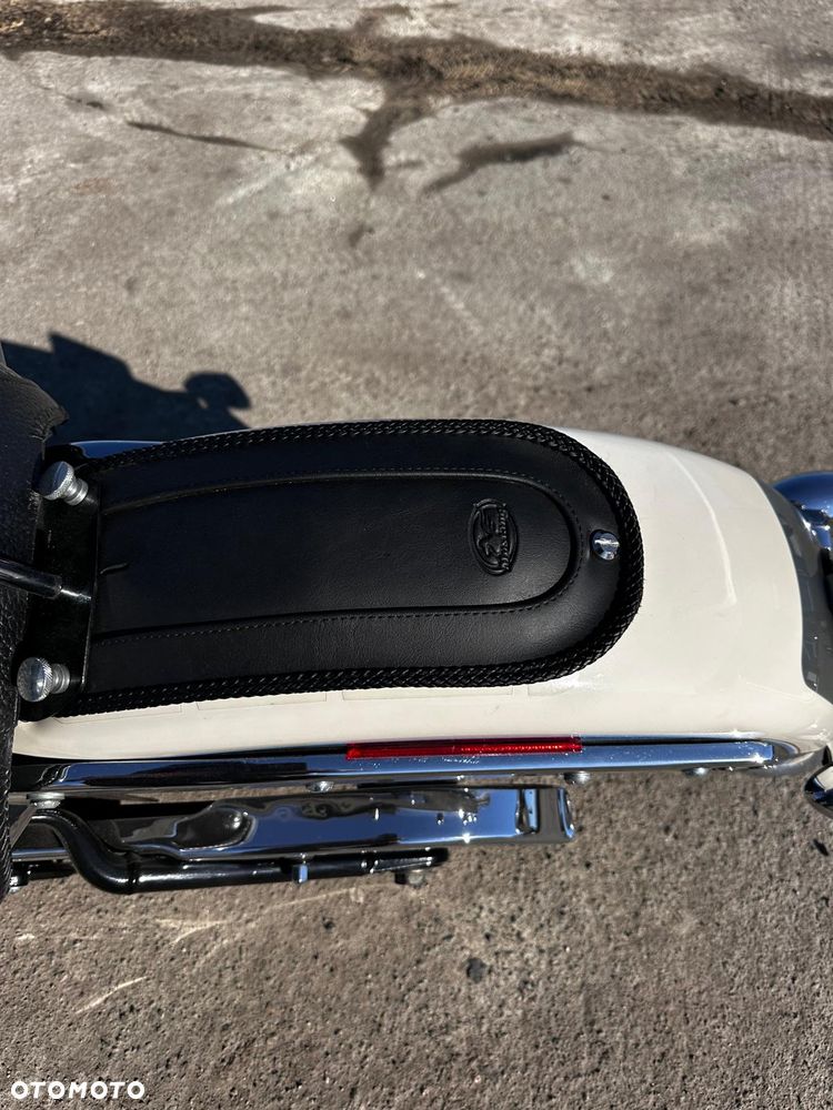 Harley-Davidson Softail Deluxe - 18