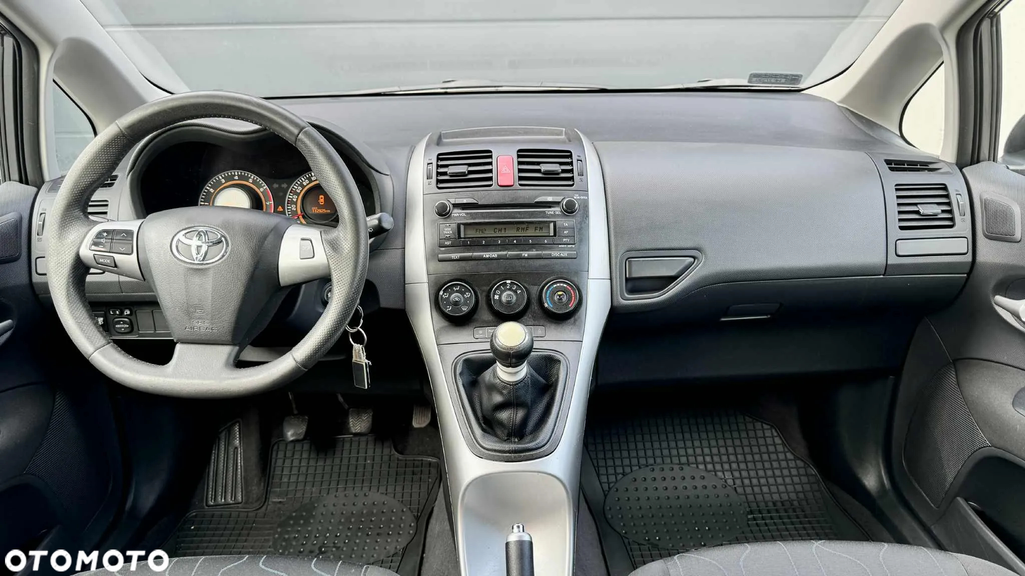 Toyota Auris - 3