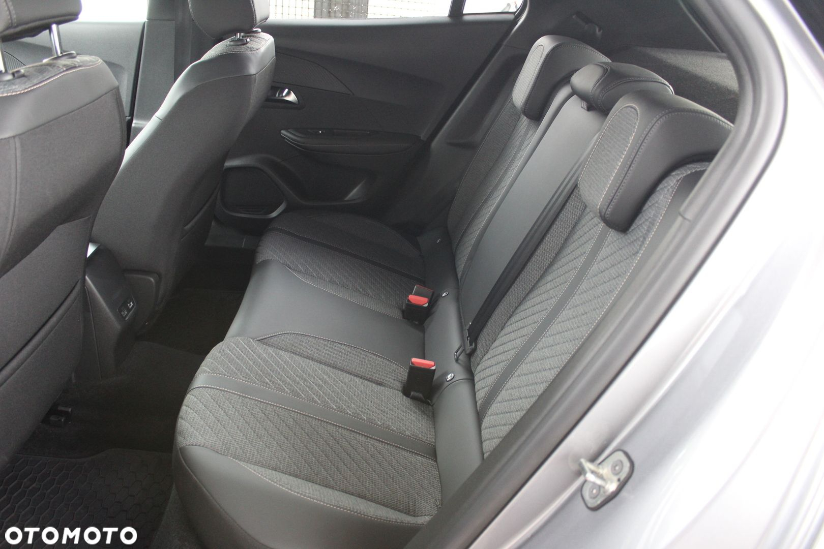 Peugeot 2008 - 17