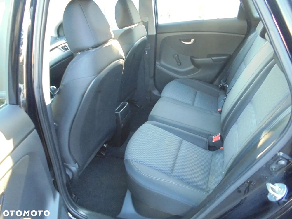 Hyundai i30 i30cw 1.6 CRDi Trend - 9