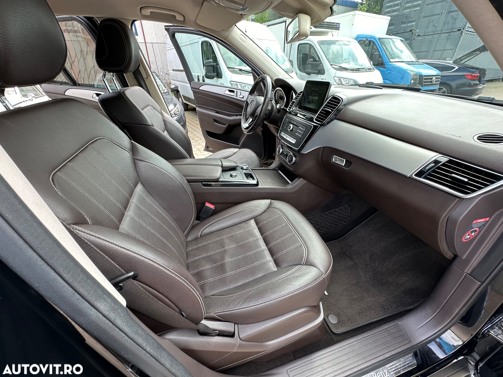 Mercedes-Benz GLE 250 d 4MATIC - 28