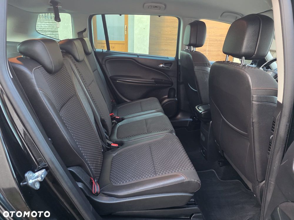 Opel Zafira 2.0 D (CDTI ecoFLEX) Start/Stop Active - 13