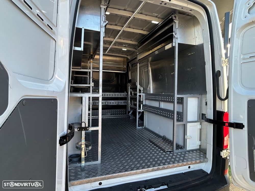 VW Crafter 35 2.0 TDi 109 Médio Tecto Alto BlueMotion - 21