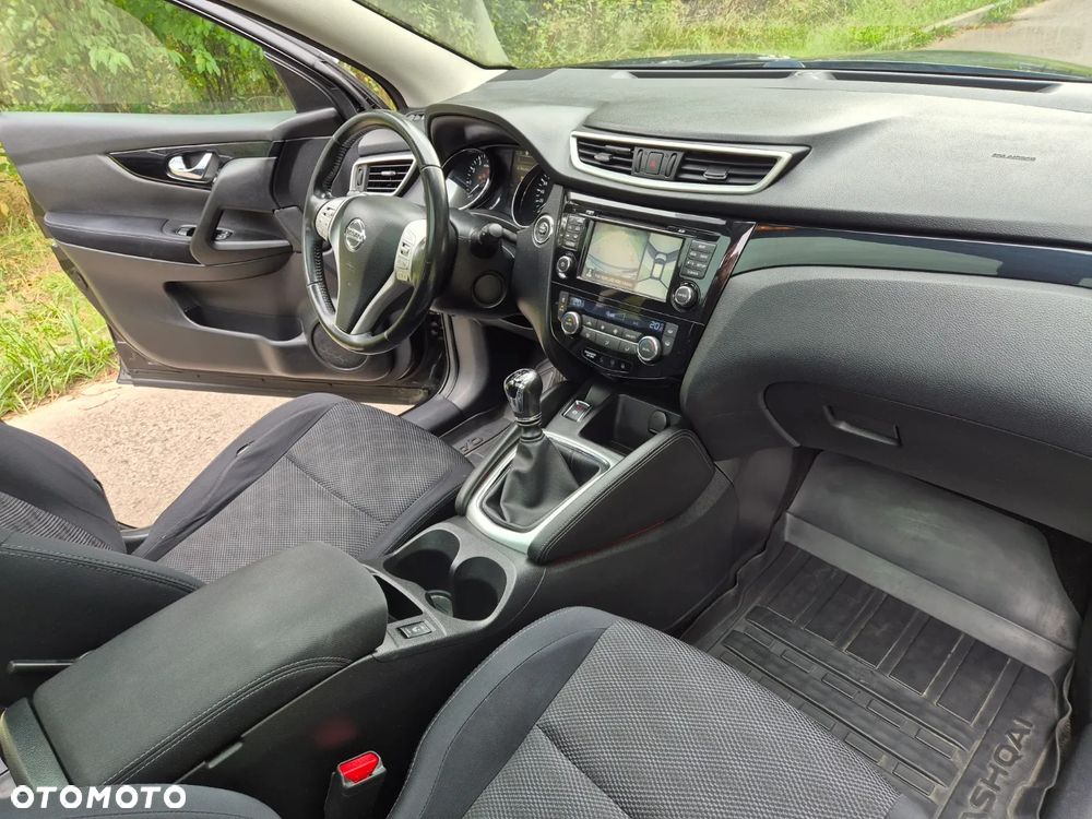 Nissan Qashqai 1.2 DIG-T N-Connecta EU6 - 13