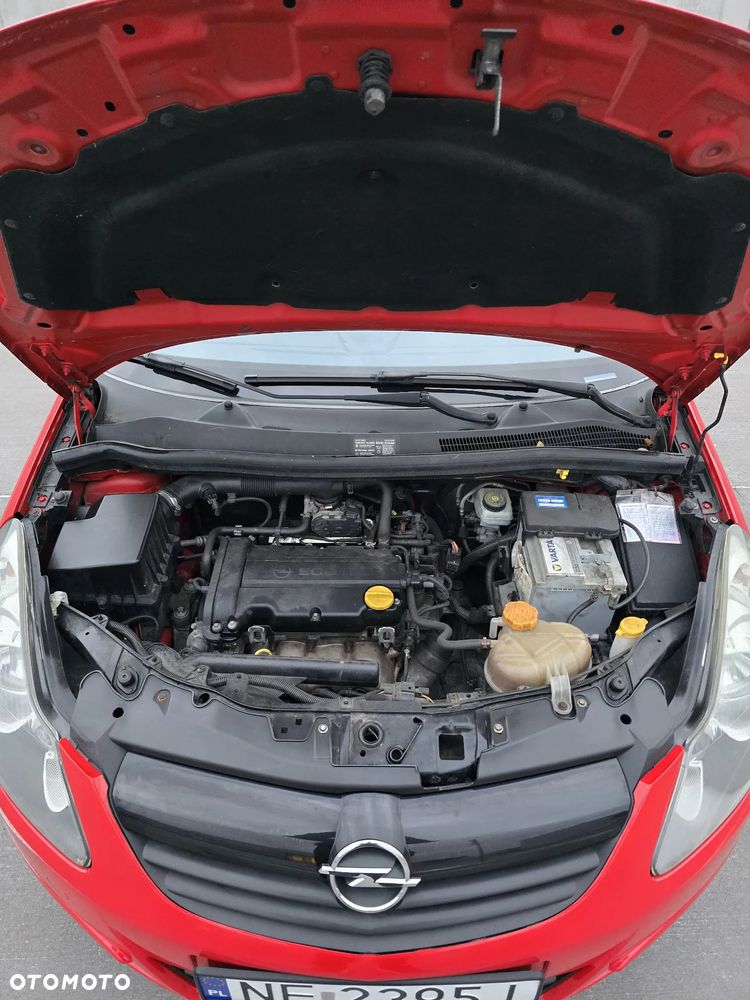 Opel Corsa 1.4 16V Sport - 11