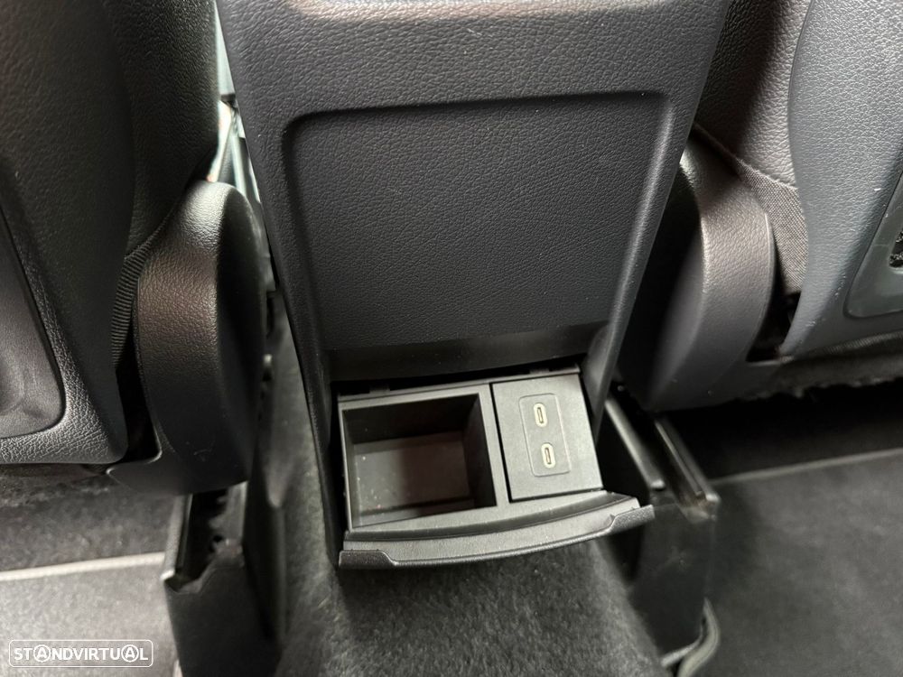 Mercedes-Benz GLA 180 d AMG Line - 24