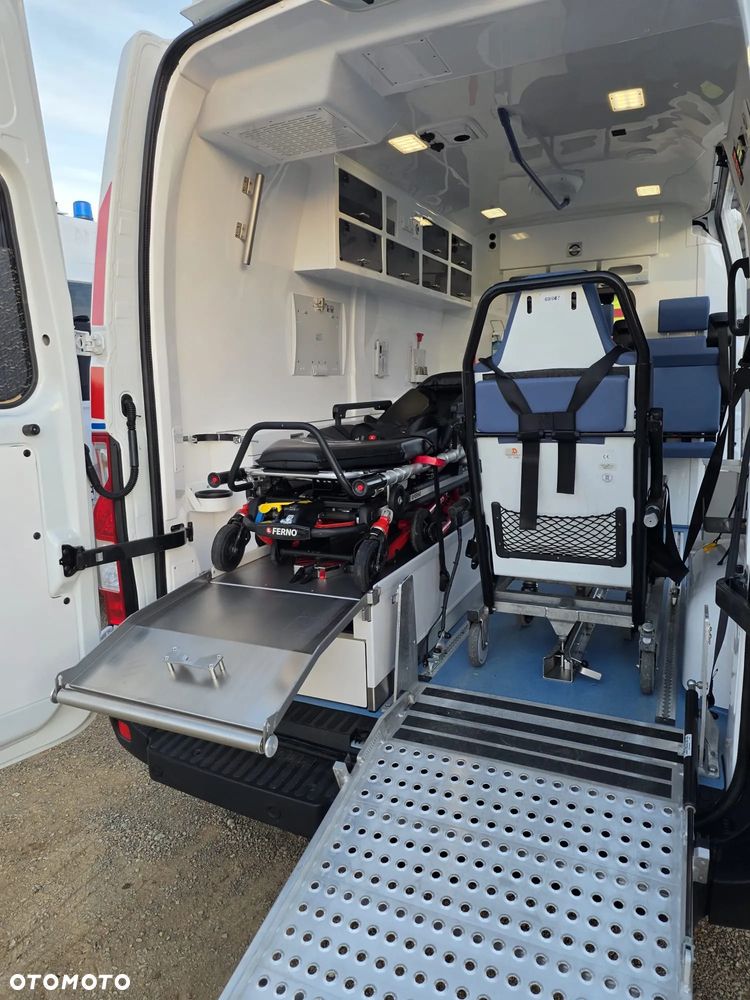 Renault Master Ambulans karetka - 20
