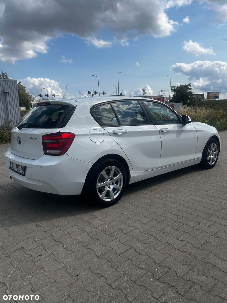 BMW Seria 1 116d - 5