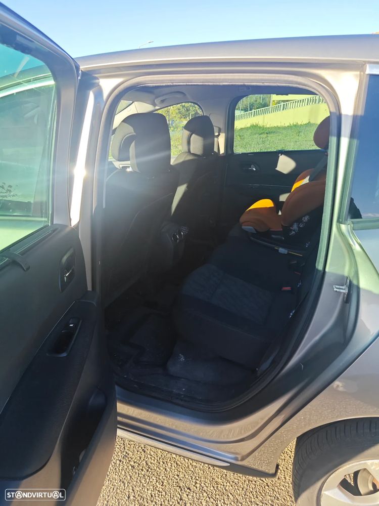 Peugeot 3008 1.6 HDi Sport - 9