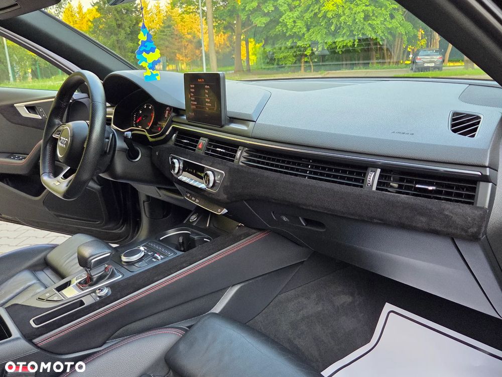 Audi A4 Avant 40 TDI S tronic S line - 26
