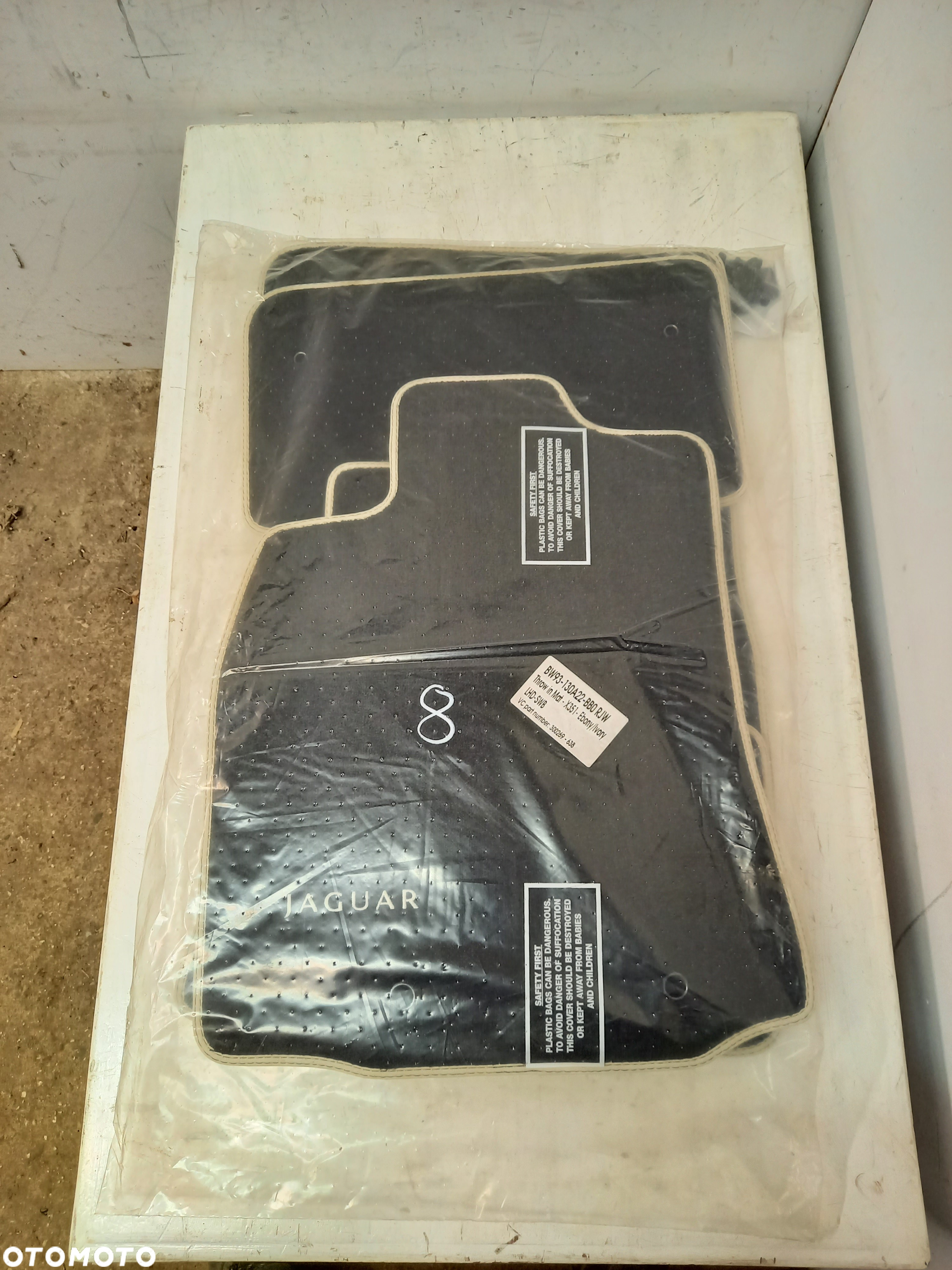 Jaguar XJ X351 351 AW93 BW93 SWB dywanik wykladziny dywaniki NOWE OEM - 2