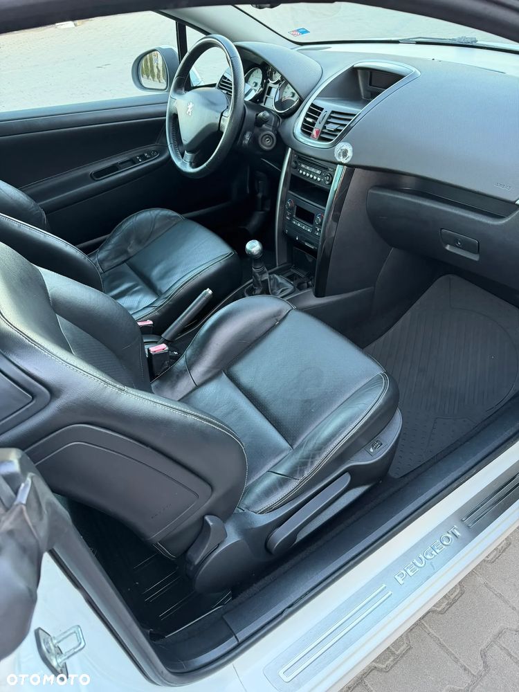 Peugeot 207 CC 120 VTi Premium - 12