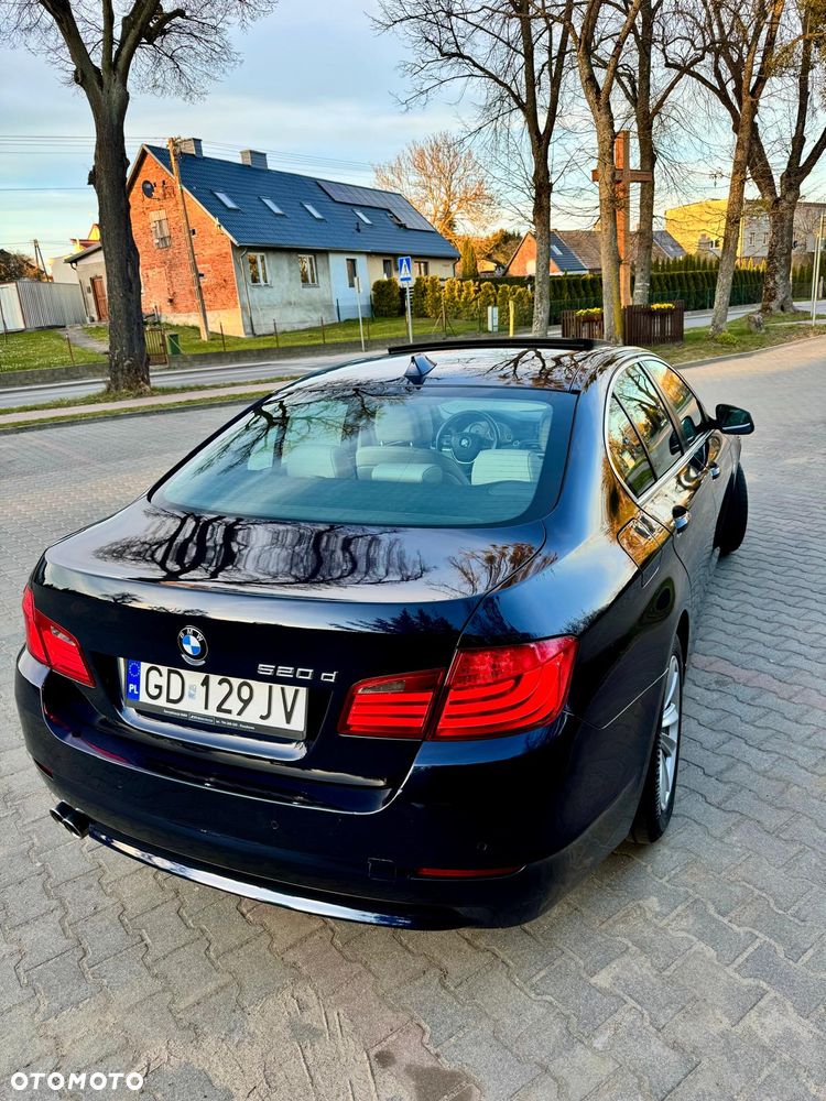 BMW Seria 5 520d - 4