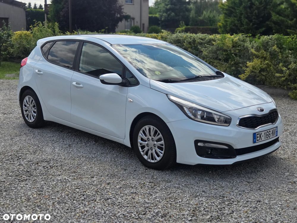 Kia Ceed 2016 photo 2