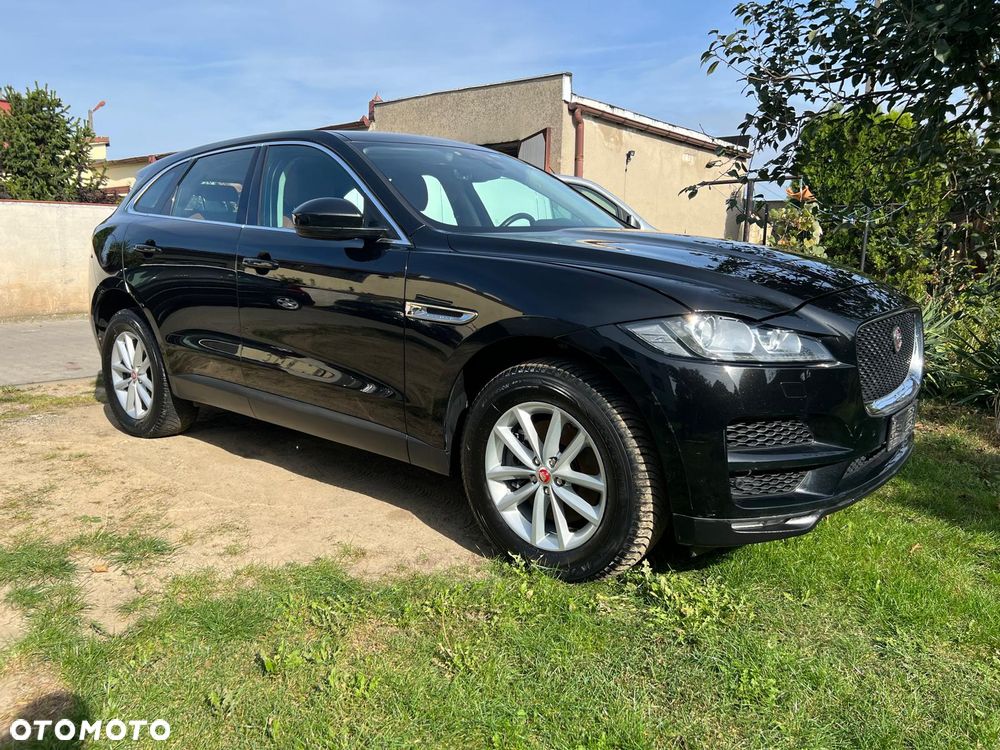 Jaguar F-Pace 2019 photo 2