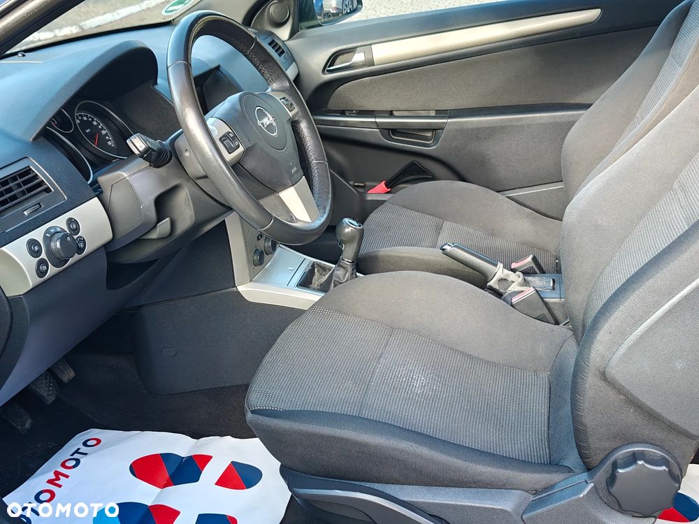 Opel Astra 1.8 - 10