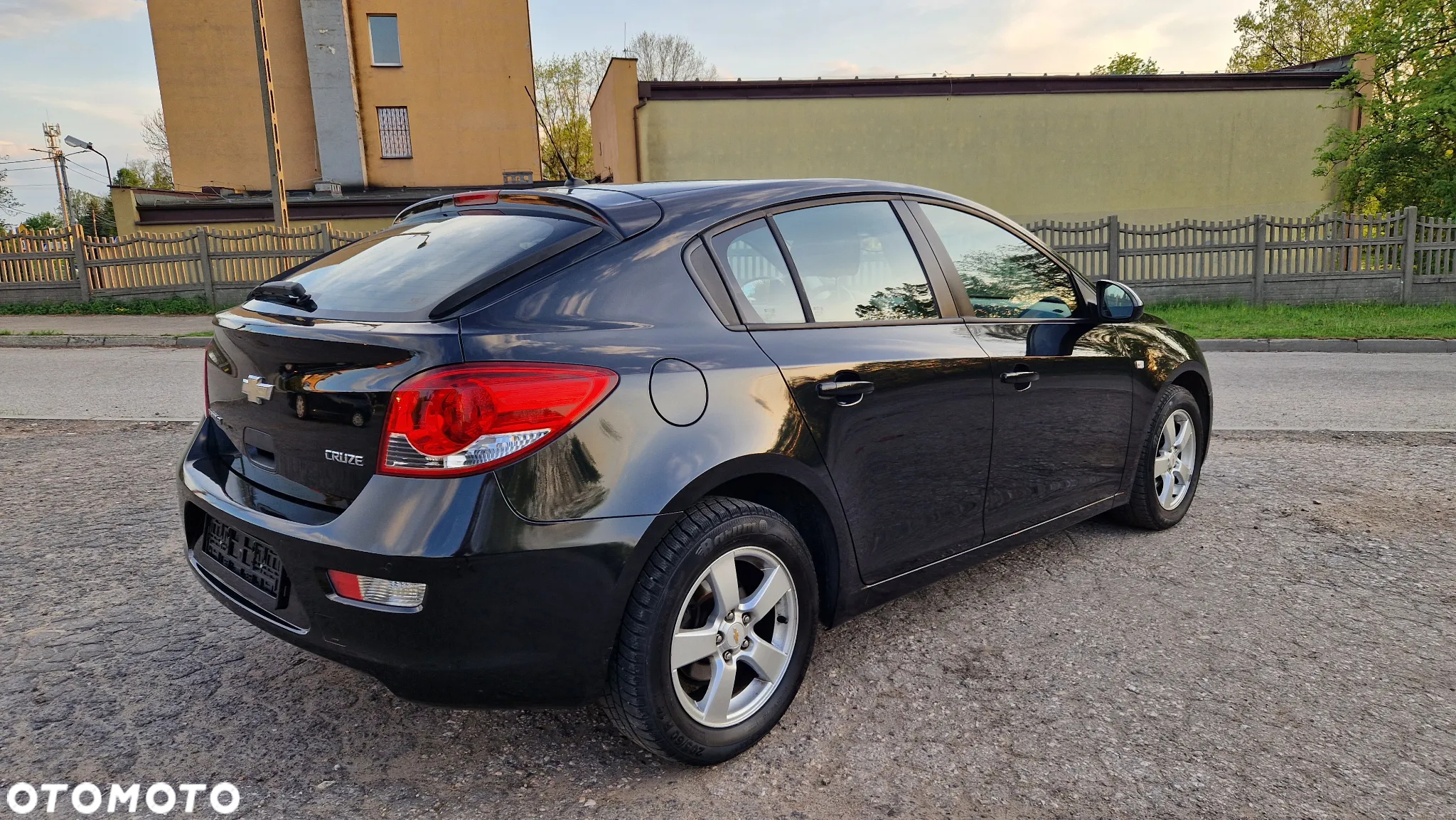 Chevrolet Cruze 1.6 LT - 4