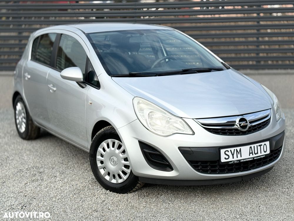 Opel Corsa 1.4 16V Innovation - 2